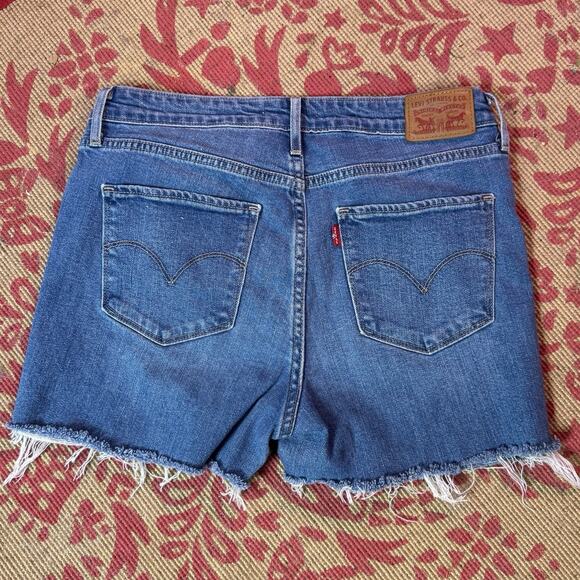 Levi's 721 High Rise Cut-Off Denim Short Size 30 Womens M Wash Frayed Hem - Picture 3 of 7